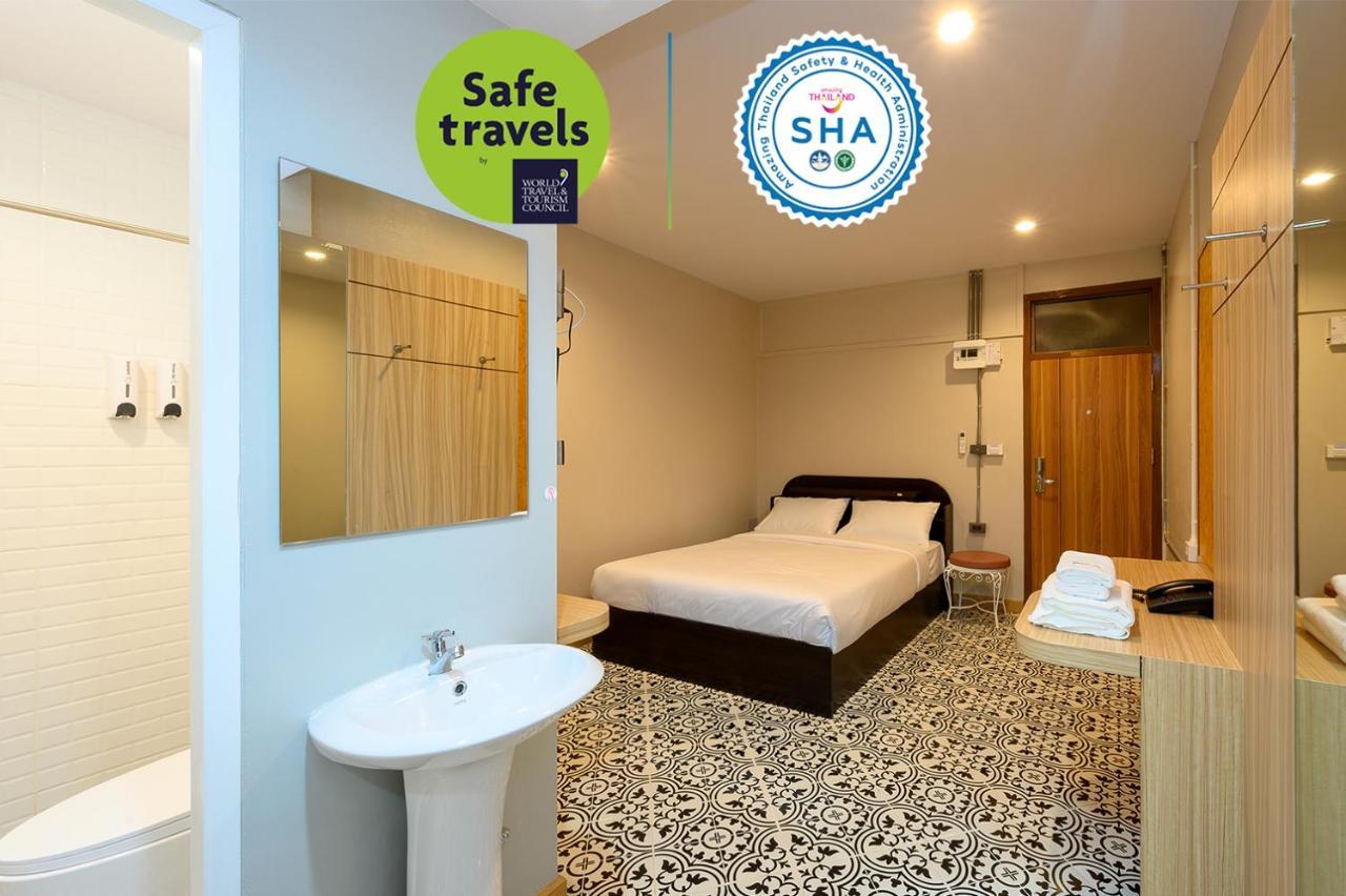 Grand Hotel Buriram Chambre photo