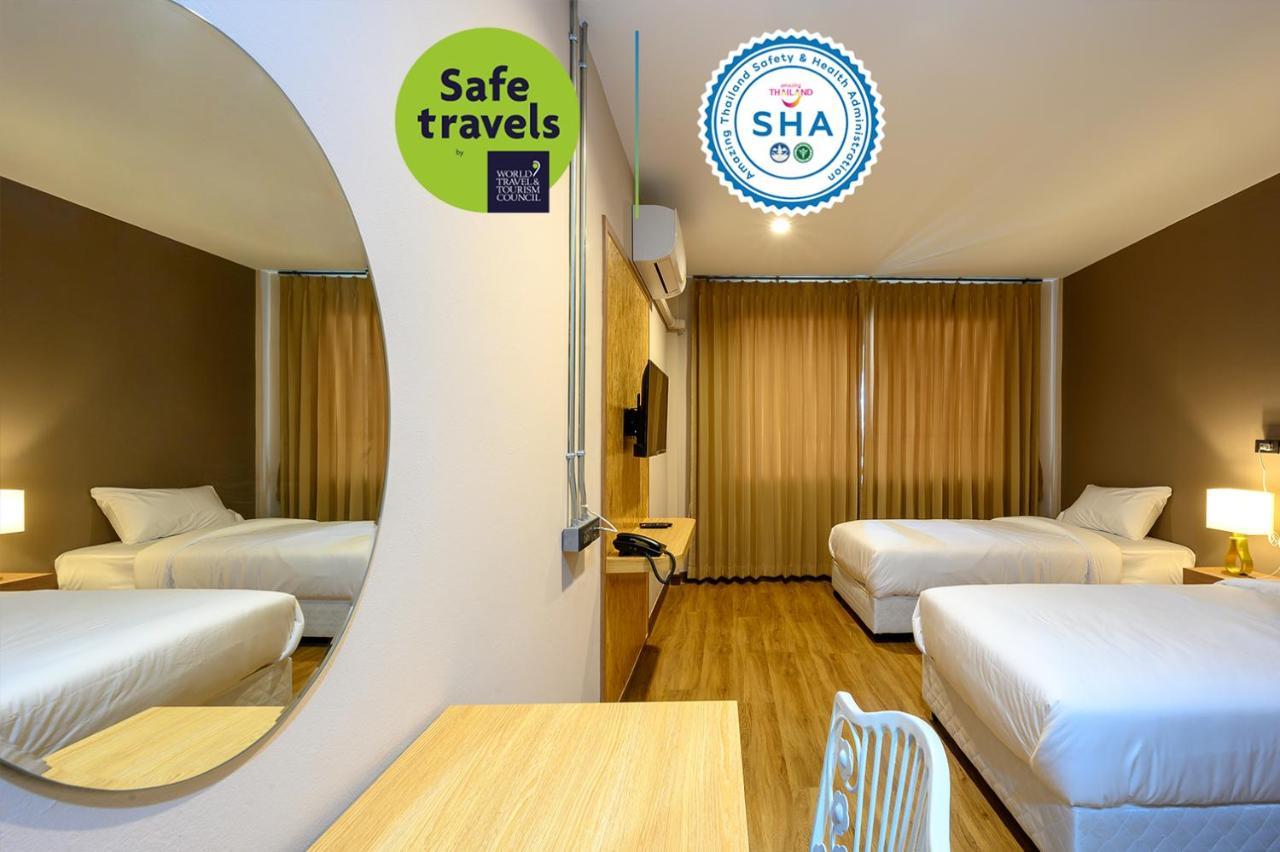 Grand Hotel Buriram Chambre photo