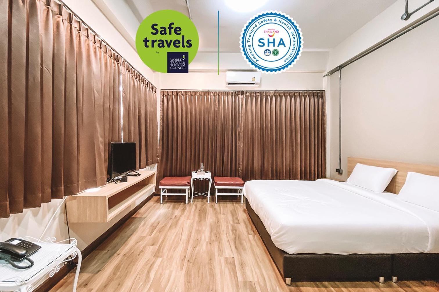 Grand Hotel Buriram Chambre photo